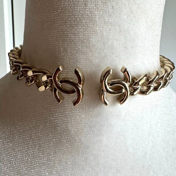 Chanel CC Hinged Choker Necklace B22C CGHW 14.5" Large Authentic CoA - Picture 1 of 6